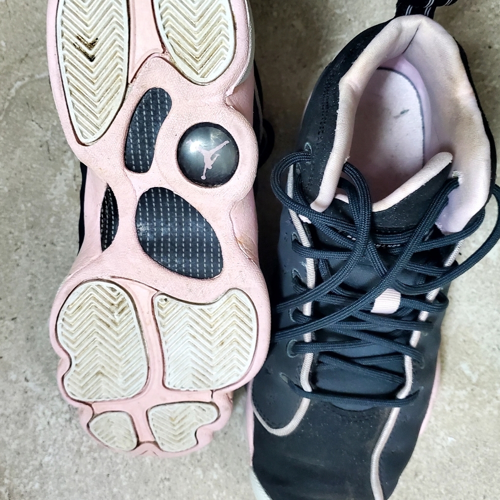 Nike Girls' Jordan Jumpman Team II Basketball Shoe Size 4Y 820276 Black/Pink - Picture 3 of 5